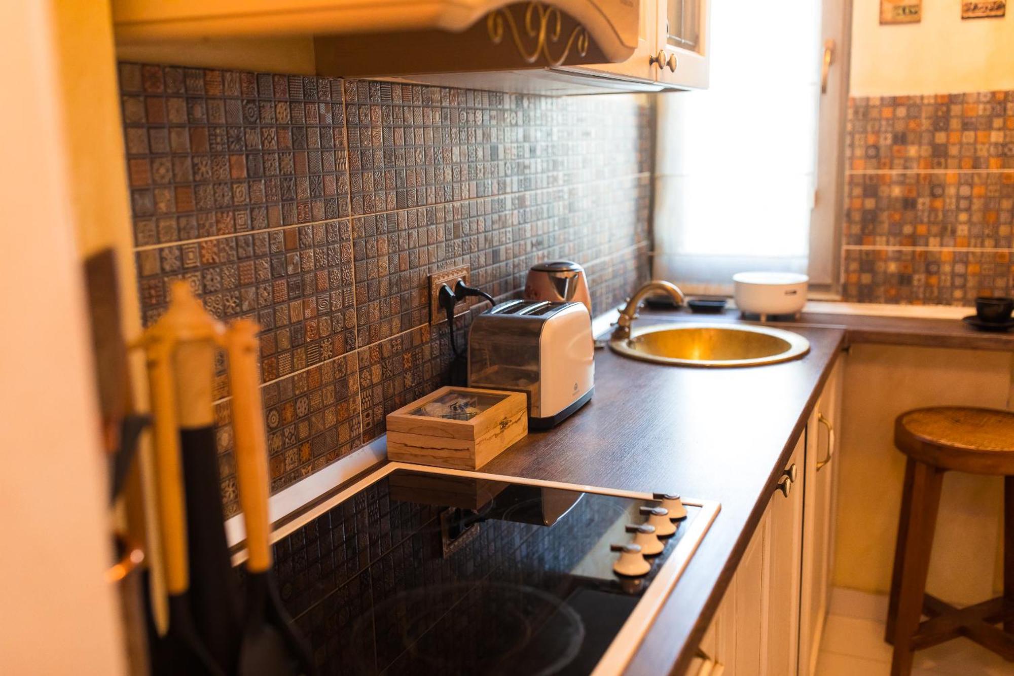 Hidden Gem Antique Apt With Stunning City Views Bucarest Extérieur photo